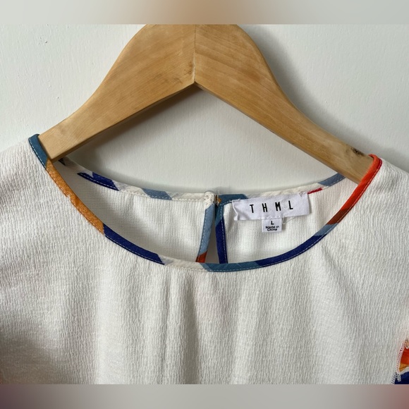 White and Multicoloured THML ruffled sleeve top Sz L - Picture 2 of 5